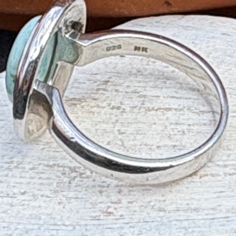 Sterling Silver Oval Larimar Ring Size 8 Modern Minimalist Cabochon Light Blue - Picture 5 of 11